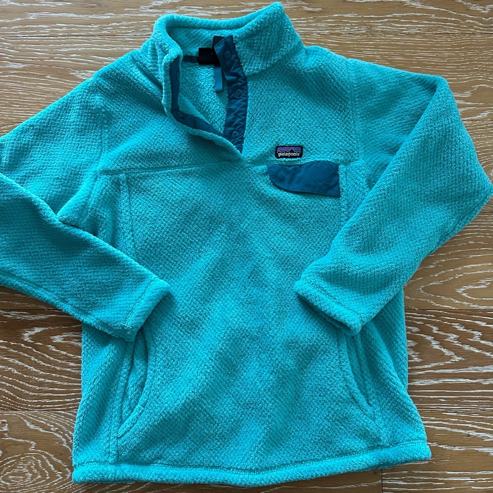 Patagonia Girls Teal Pullover fleece size Med/10